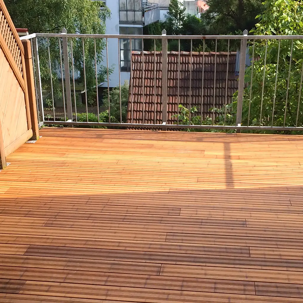 Dachterrasse · Dachterrasse / Balkon renoviert